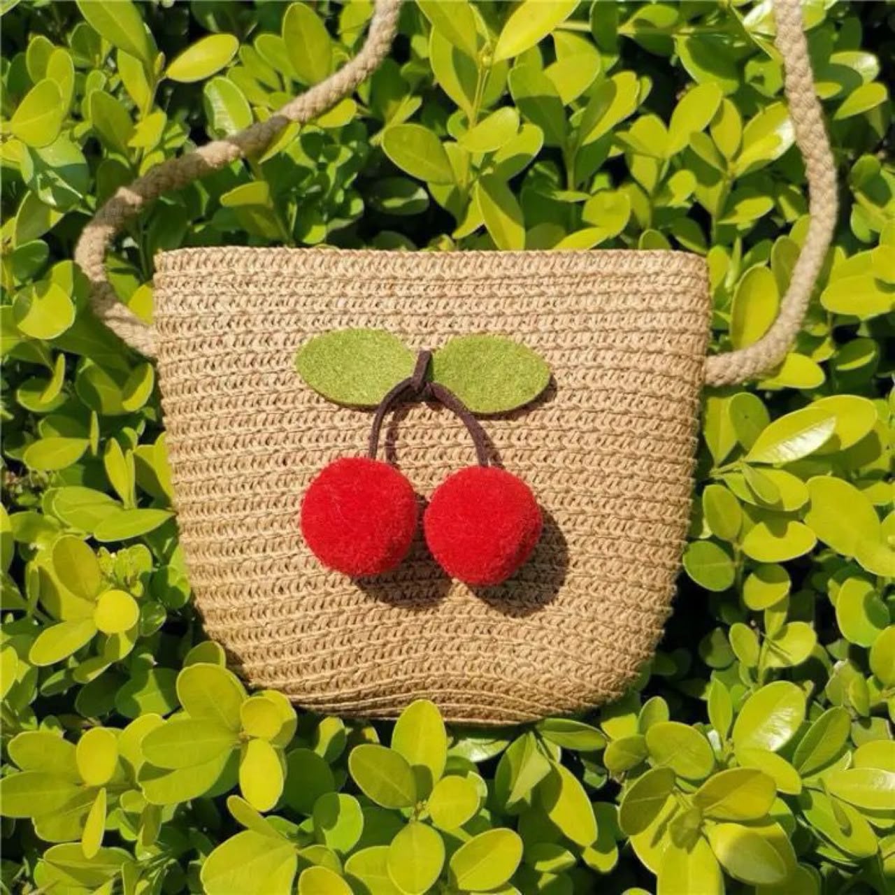 Small Kids Straw Crossbody – Pom-Pom Cherry, 2–5 Yrs